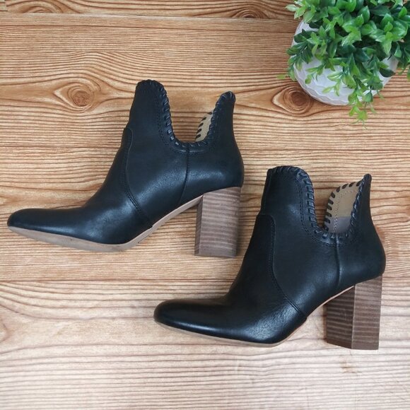 Lucky Brand Women's Sivya Leather Block Heel Fashion Ankle Boots Shoes size 6.5M - Picture 3 of 11